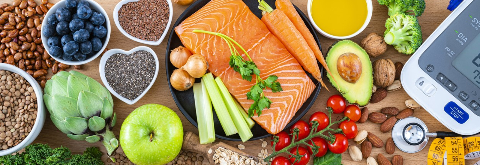 Afbeelding van foto van cholesterolmeter en gezonde voeding