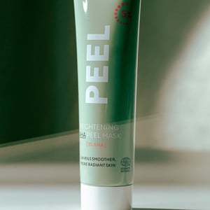 MADARA Brightening AHA Peel Mask afbeelding