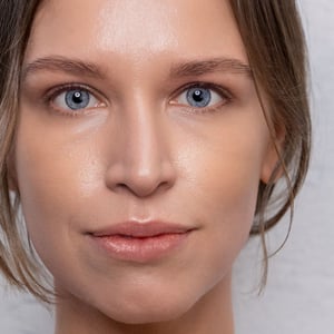 MADARA Hyaluronic Anti-Pollution CC Cream SPF 15 MEDIUM (City CC serie) afbeelding
