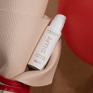 MADARA Shape Caffeine-Mate Cellulite Cream afbeelding