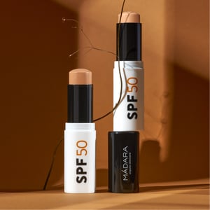 MADARA Mineral SPF50 Sunscreen Stick afbeelding