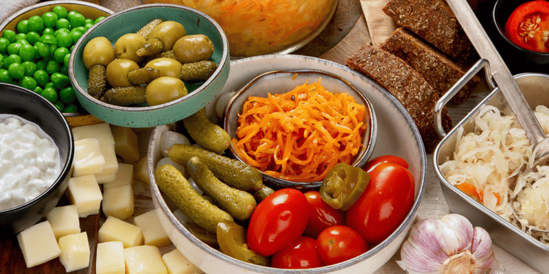 Image of photo of prebiotic and probiotic foods such as fermented foods and vegetables