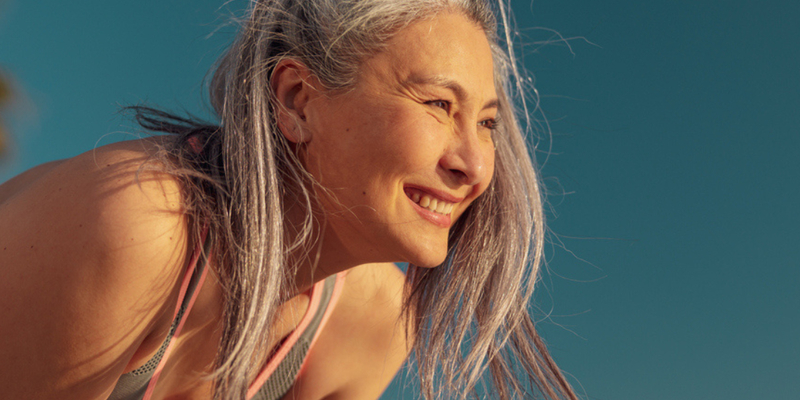 Image of photo of a woman in sportswear – muscles – foods containing L-glutamine