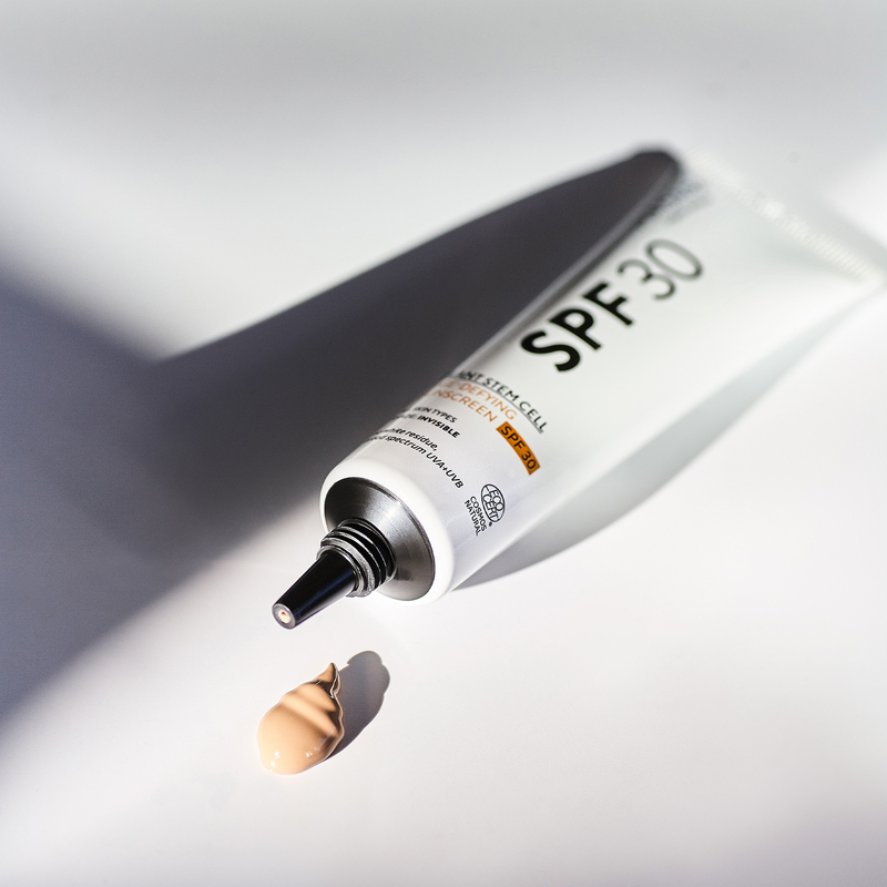 MADARA Plant Stem Cell Age-Defying Face Sunscreen SPF 30 afbeelding