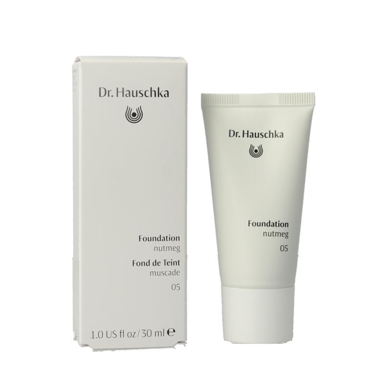 Dr Hauschka Foundation 05 Nutmeg Dr Hauschka Foundation 05 Nutmeg image